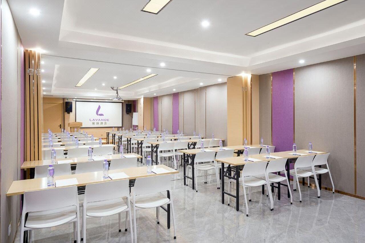 Echarm International Hotel Guangzhou Baiyun International Airport Huadu Plaza Branch - Free Deliver Service To Guangzhou Baiyun International Airport & Free Deliver Service To Canton Fair Complex During Canton Fair Period Exterior foto