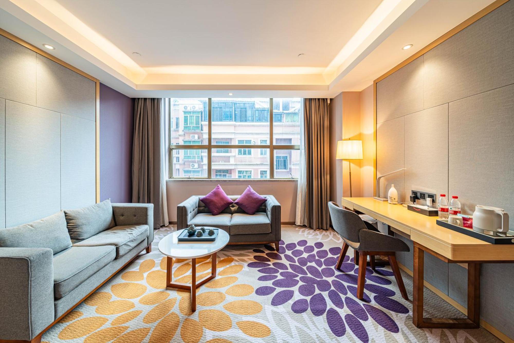 Echarm International Hotel Guangzhou Baiyun International Airport Huadu Plaza Branch - Free Deliver Service To Guangzhou Baiyun International Airport & Free Deliver Service To Canton Fair Complex During Canton Fair Period Exterior foto