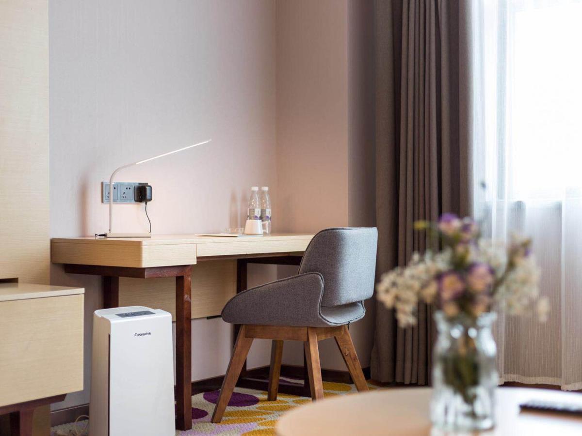 Echarm International Hotel Guangzhou Baiyun International Airport Huadu Plaza Branch - Free Deliver Service To Guangzhou Baiyun International Airport & Free Deliver Service To Canton Fair Complex During Canton Fair Period Exterior foto